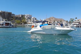 32ft S.R.Sundancer Motor Yacht Rental in Cabo San Lucas, Baja California Sur