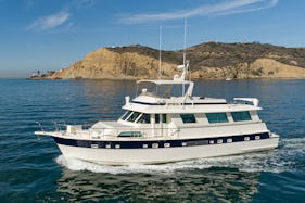 70ft Hatteras Motor Yacht in San Diego Bay