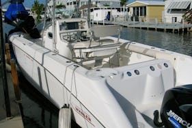 Boston Whaler 27' Center Console for Rent in Key Largo